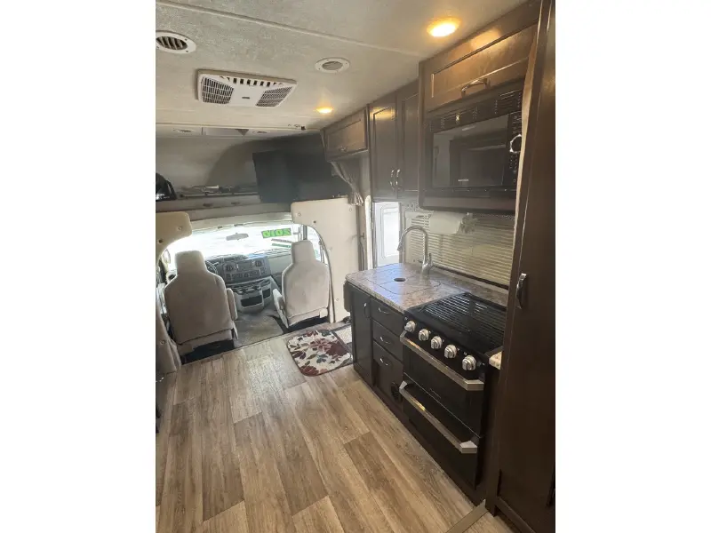2020 THOR MOTOR COACH FOUR WINDS 24F