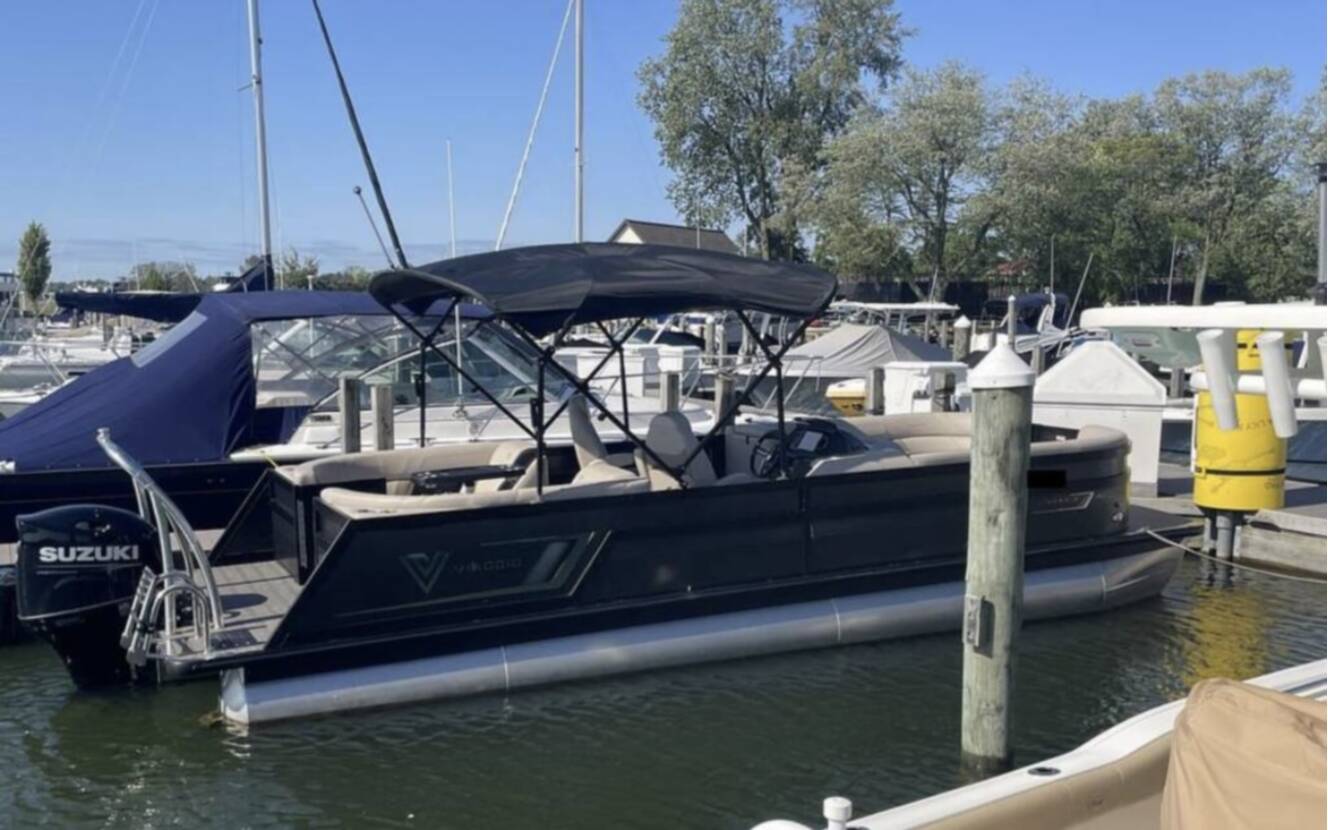 A photo of this 2022 Viaggio DIAMANTE 26Q