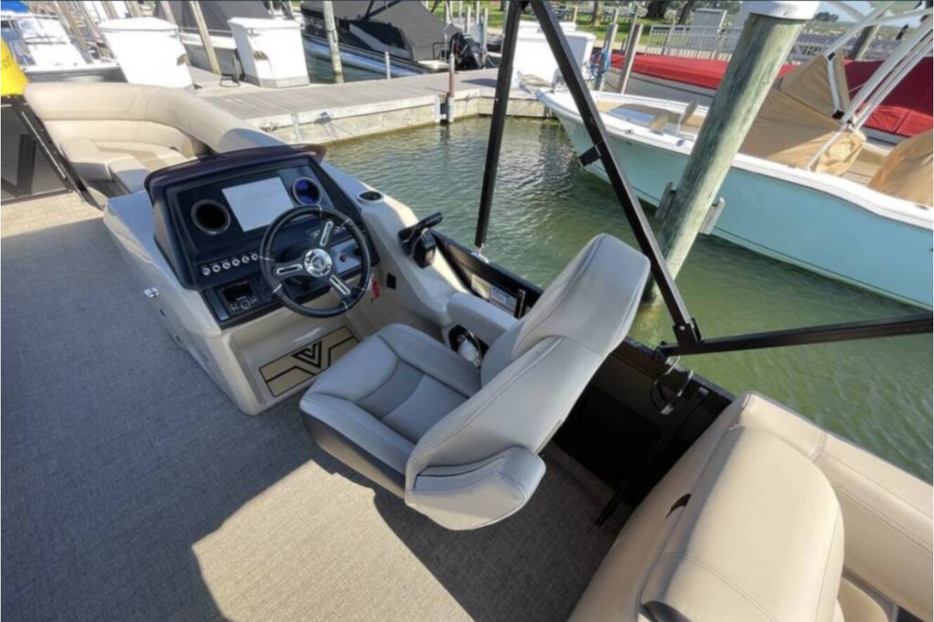 A photo of this 2022 Viaggio DIAMANTE 26Q
