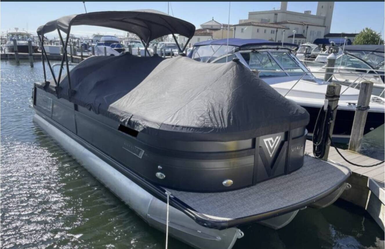 A photo of this 2022 Viaggio DIAMANTE 26Q