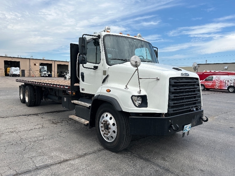 2020 FREIGHTLINER 114 SD in Tulsa, OK