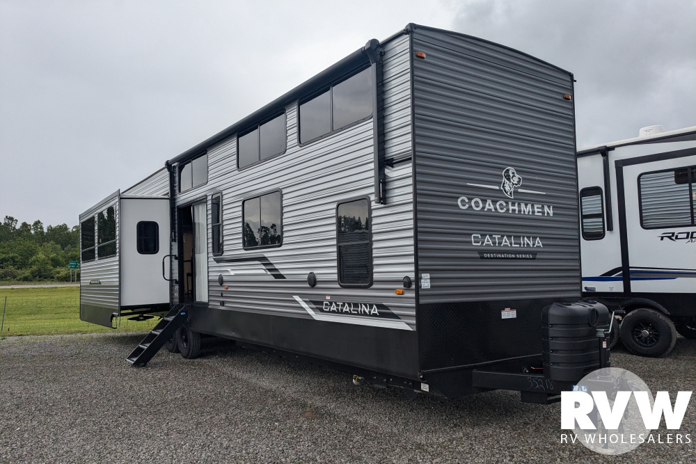 ディスティネーション New 2026 Palomino Puma Destination 420LFT For Sale in Selma