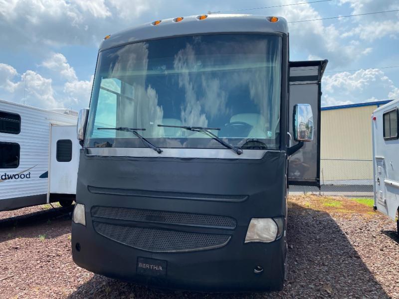 2014 Winnebago Adventurer 37F in souderton PA