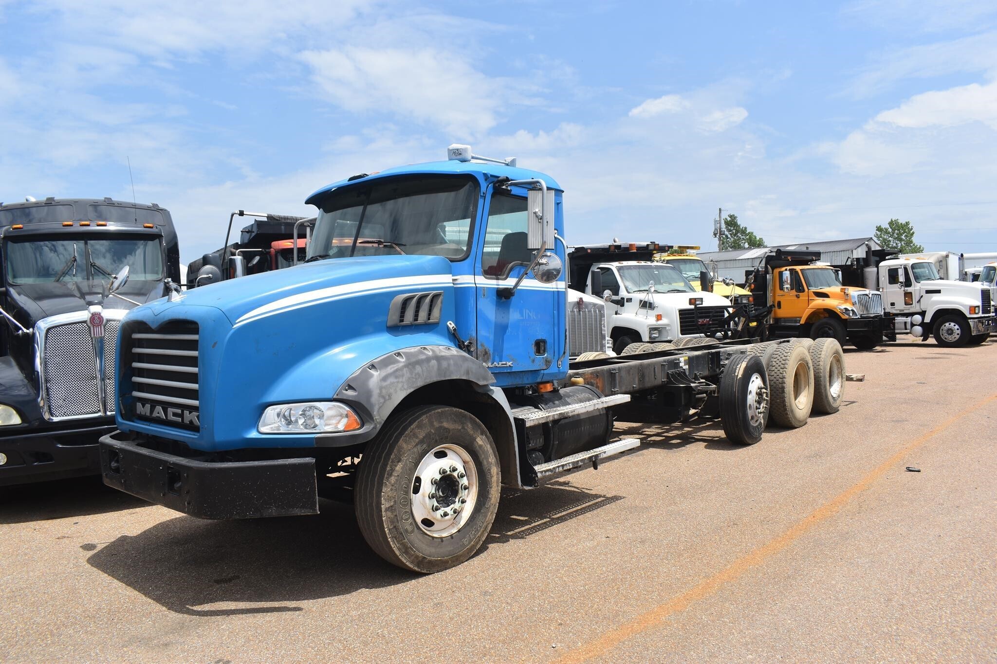 2010 MACK GRANITE GU813 in Covington, TN