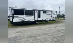 2026 Forest River SANDPIPER 3900HBLR RV