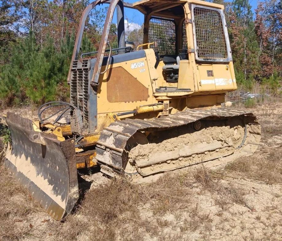 2003 JOHN DEERE 650H LGP in Anniston, AL