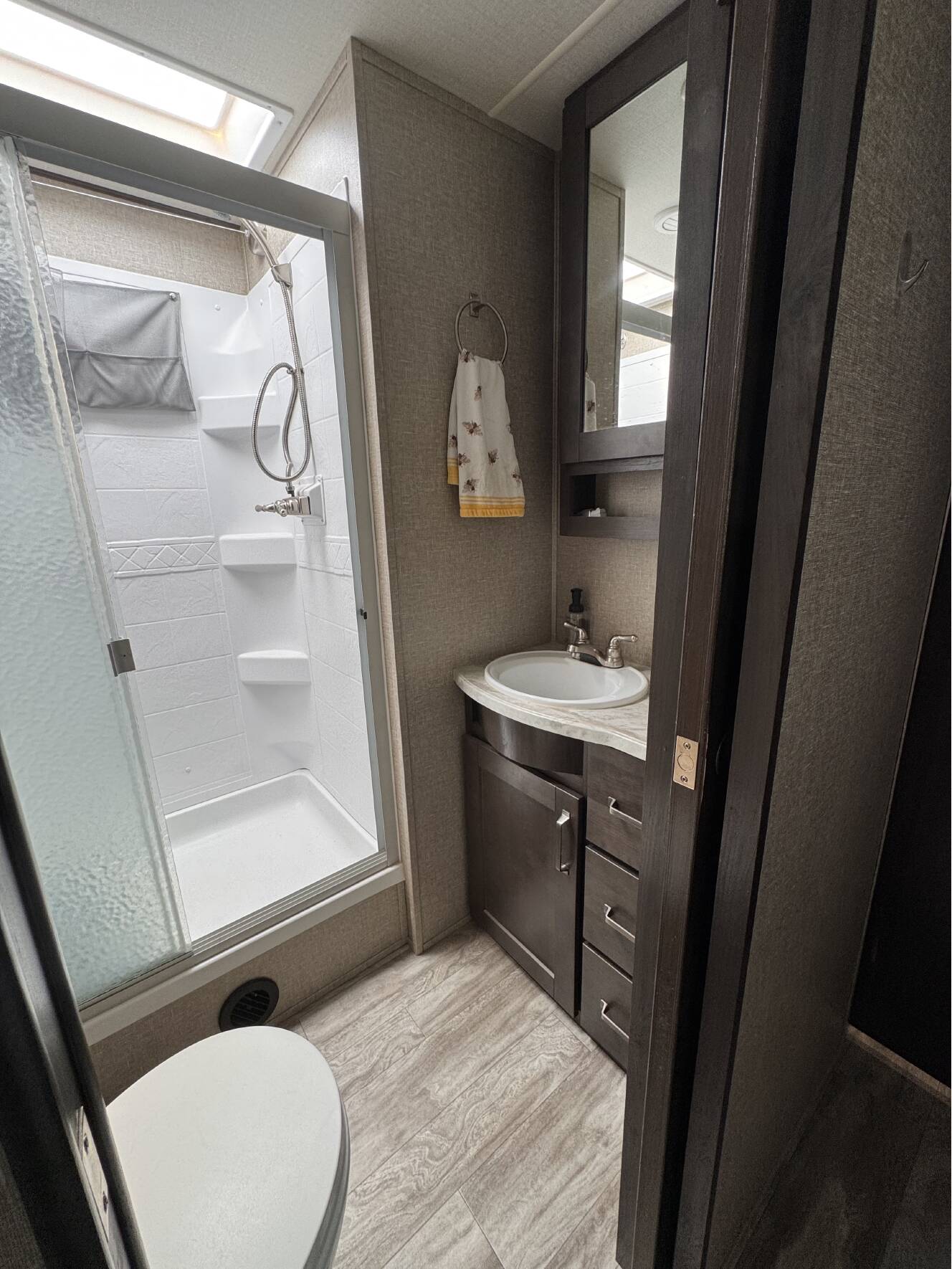 A photo of this 2021 Grand Design REFLECTION 315RLTS