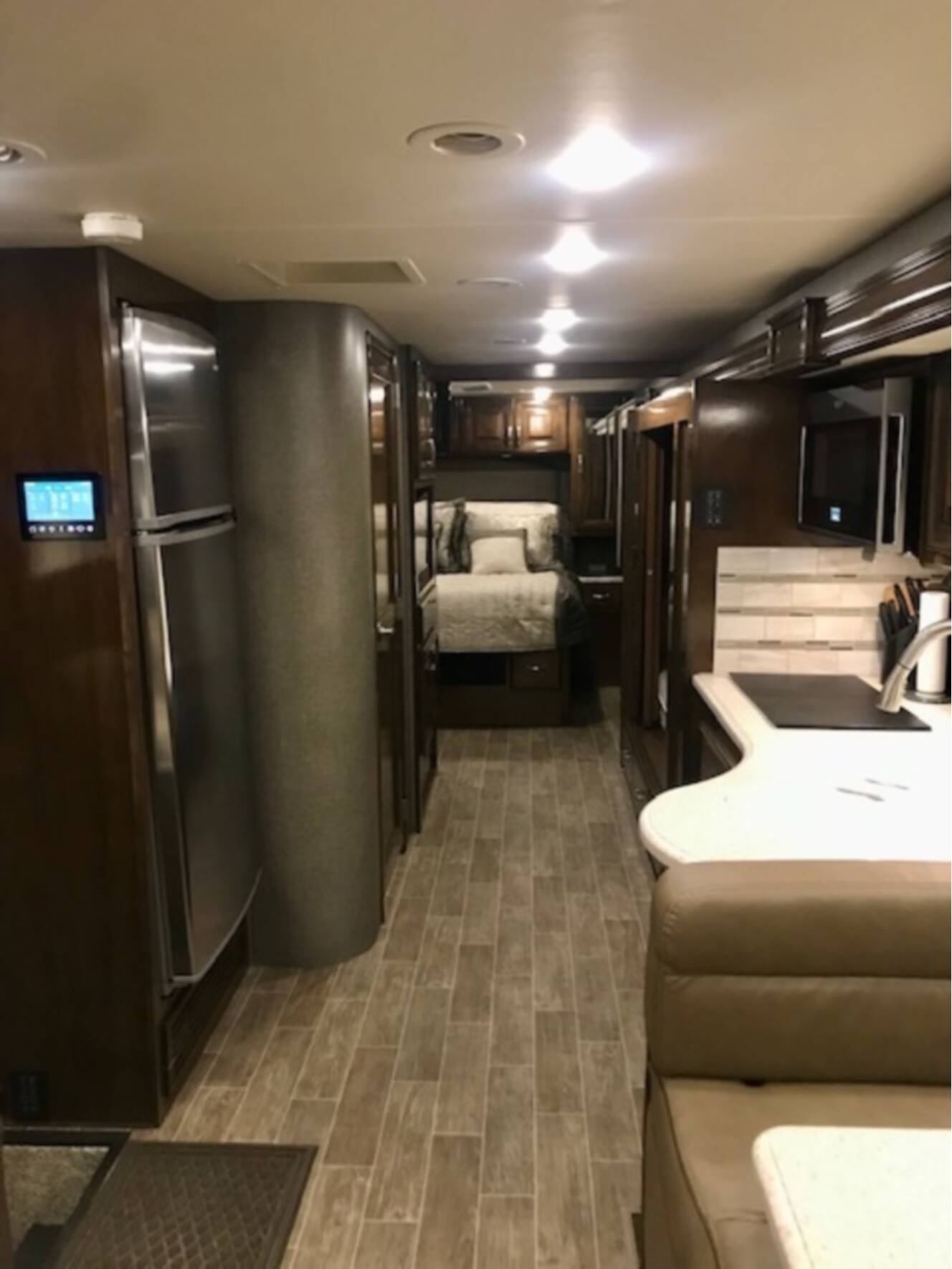 A photo of this 2020 Thor Motor Coach Palazzo 33 5