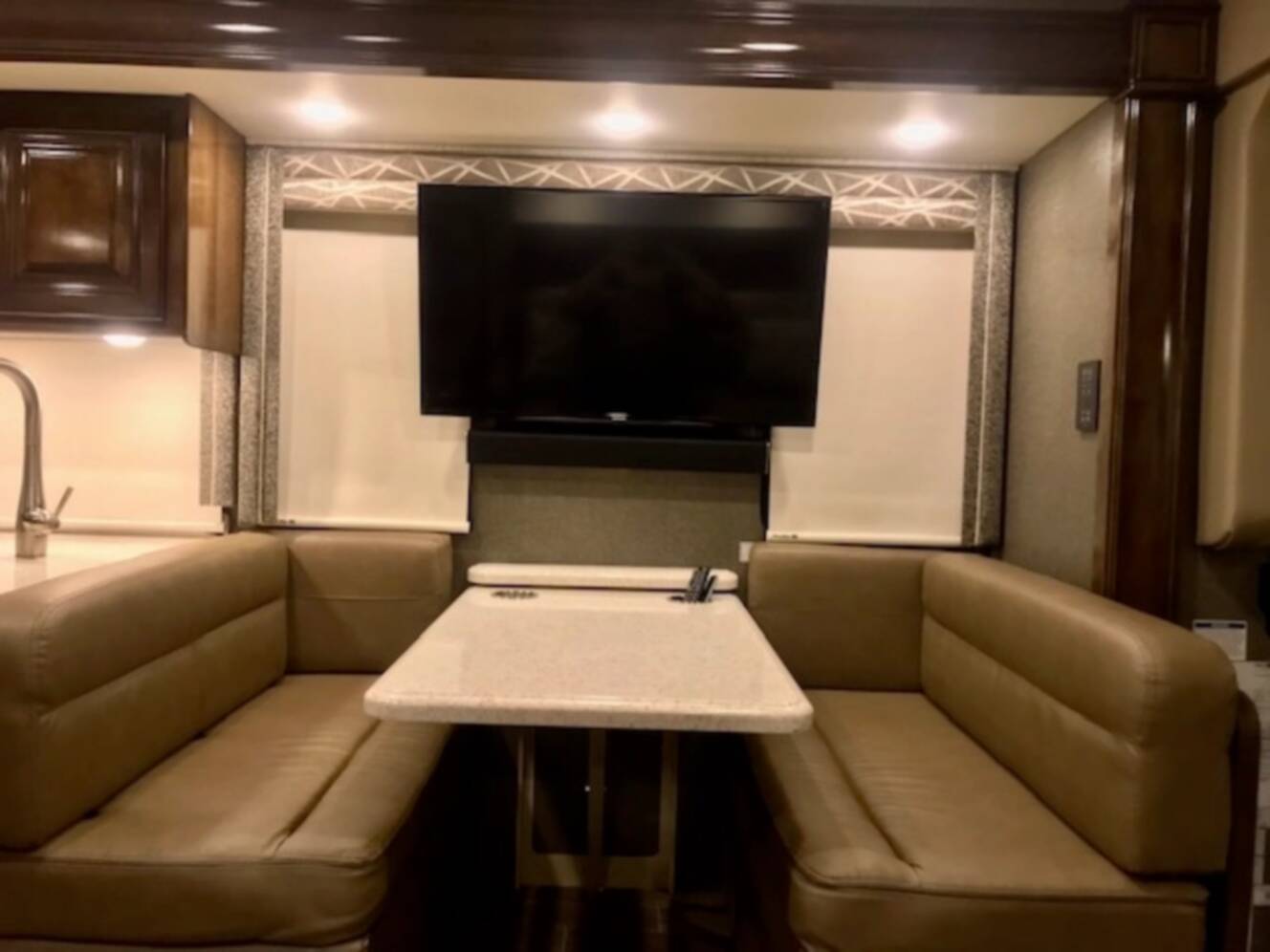 A photo of this 2020 Thor Motor Coach Palazzo 33 5