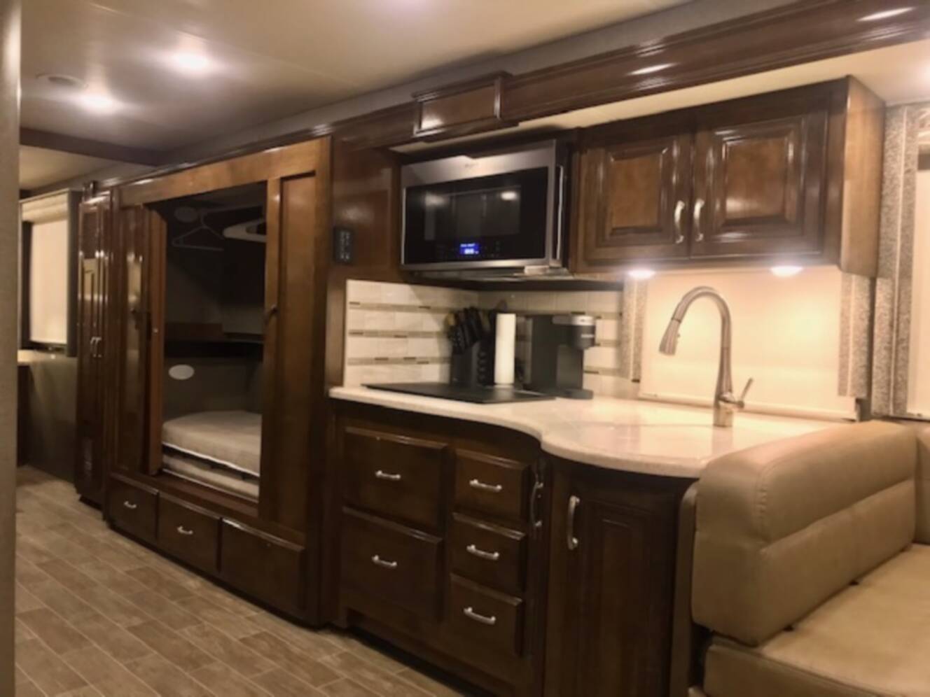 A photo of this 2020 Thor Motor Coach Palazzo 33 5