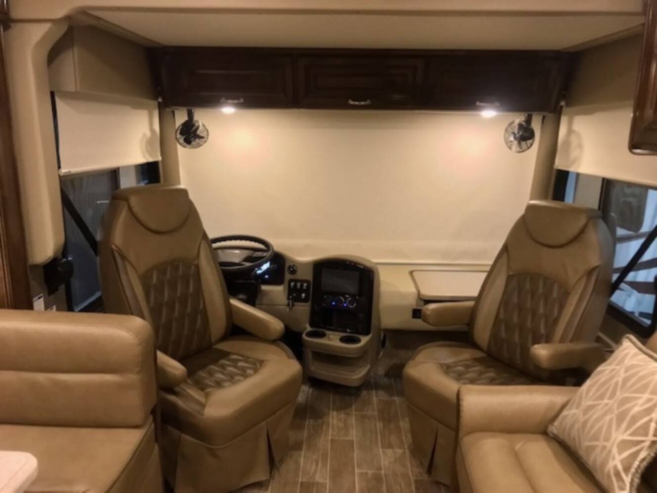 A photo of this 2020 Thor Motor Coach Palazzo 33 5