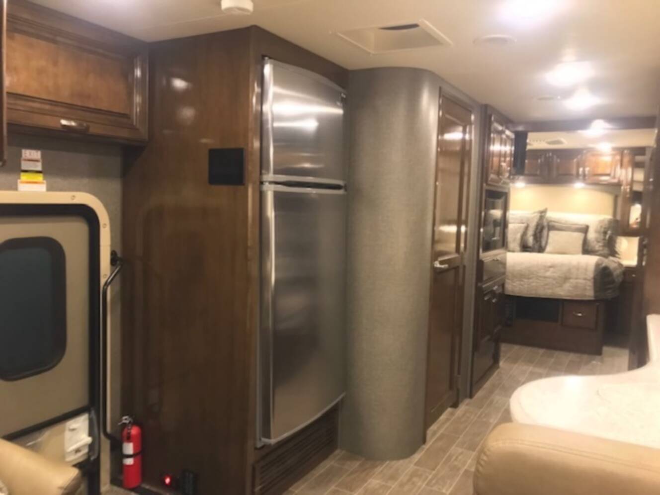 A photo of this 2020 Thor Motor Coach Palazzo 33 5