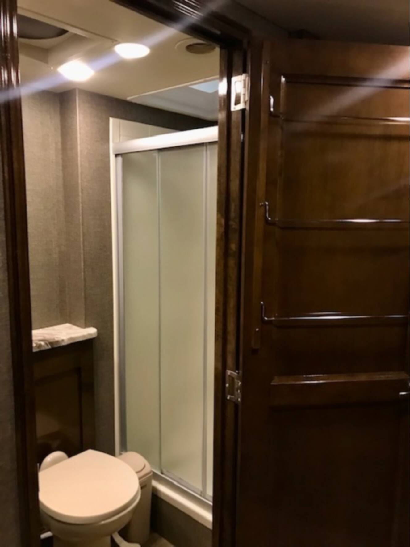 A photo of this 2020 Thor Motor Coach Palazzo 33 5