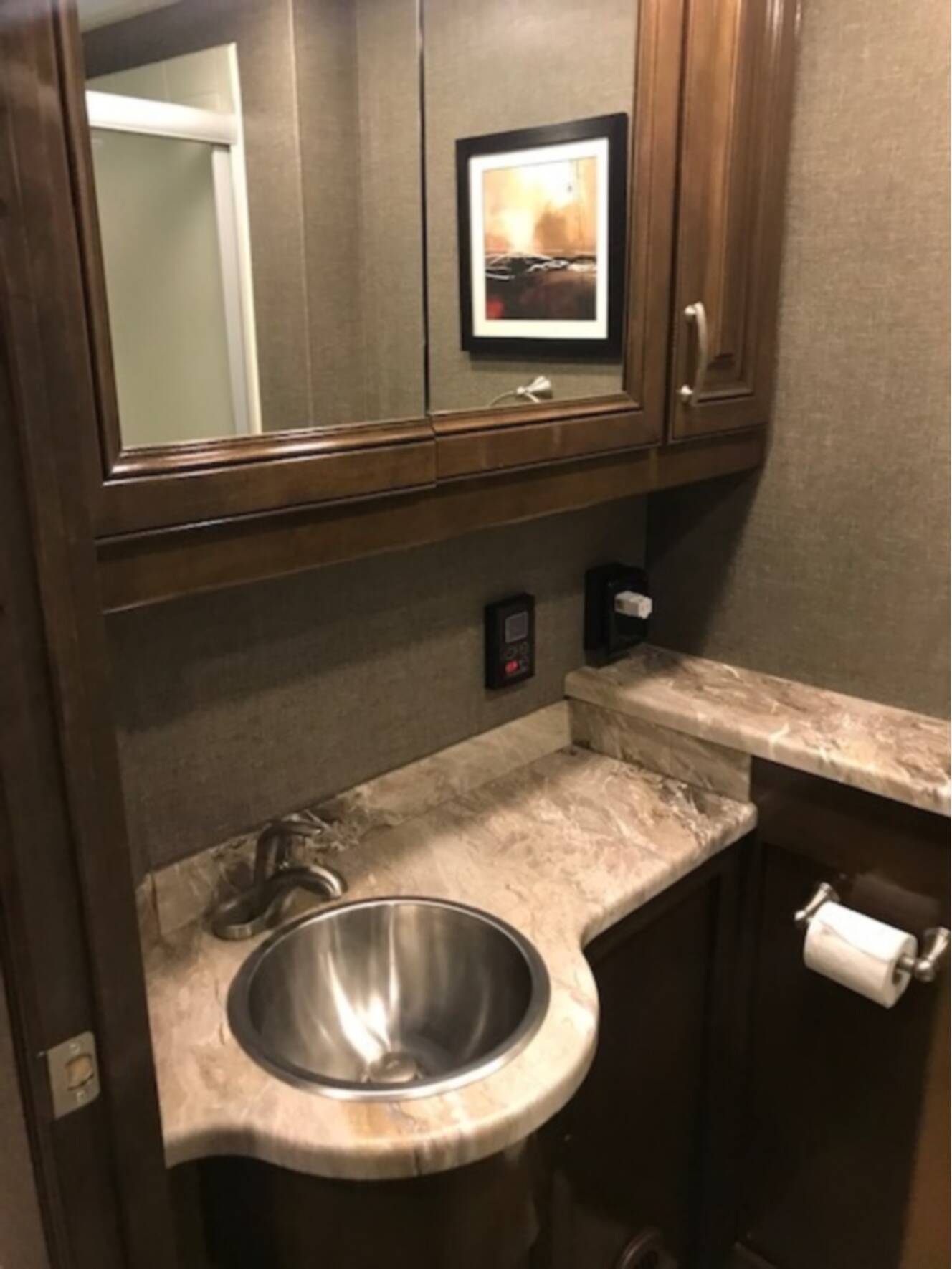 A photo of this 2020 Thor Motor Coach Palazzo 33 5