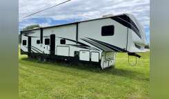 2022 Forest River VENGEANCE ROGUE ARMORED 4007-G2 RV