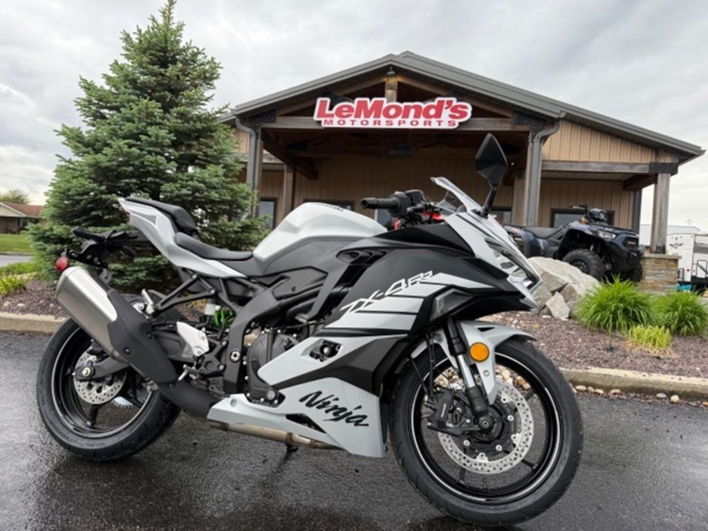 Kawasaki Ninja ZX-4RR Motorcycles For Sale in Illinois