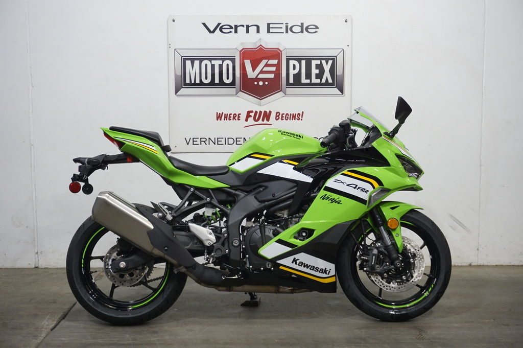 2️⃣ Green Kawasaki Ninja ZX-4RR Motorcycles For Sale in South