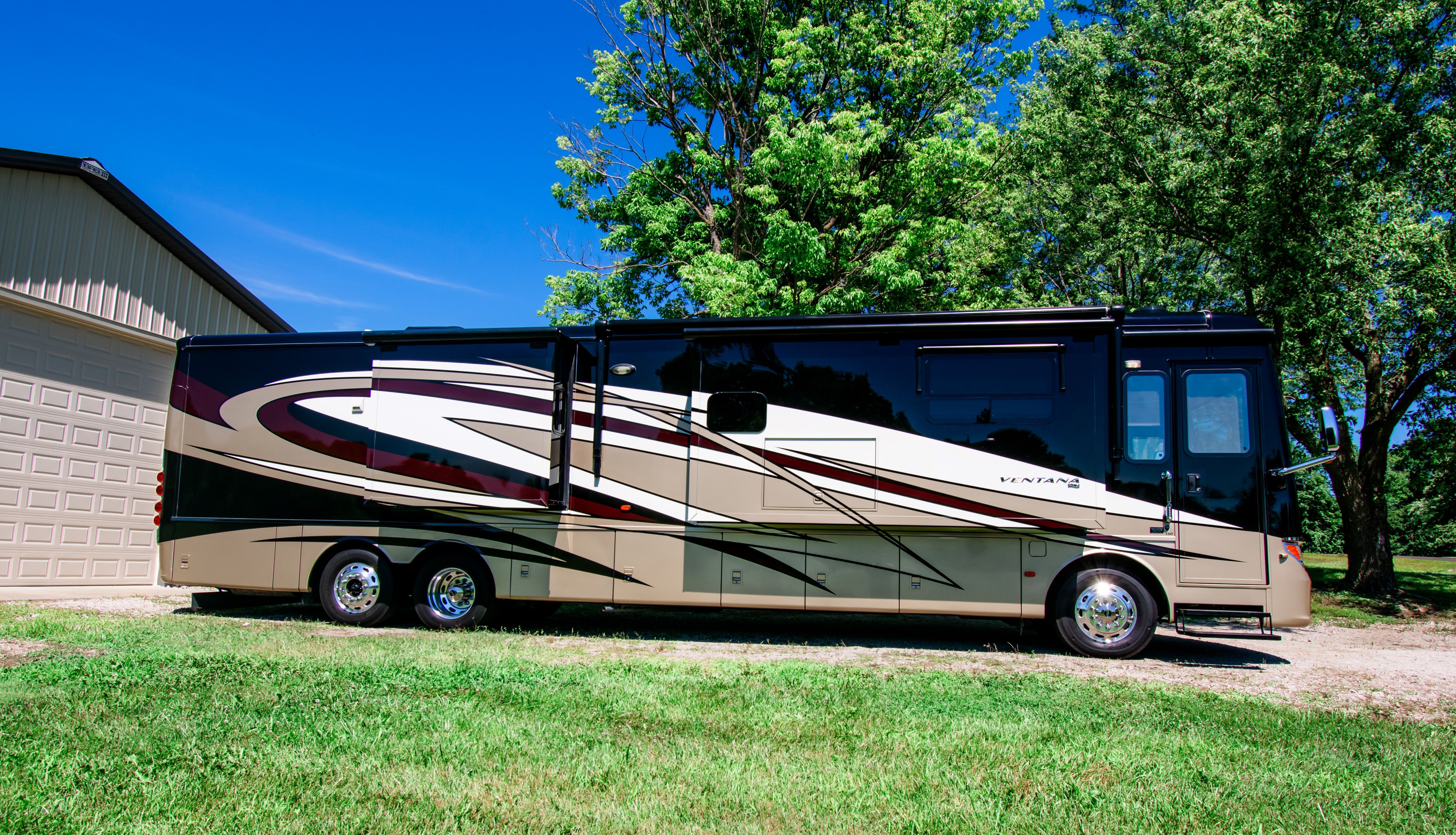 2017 Newmar Ventana 4369 RV