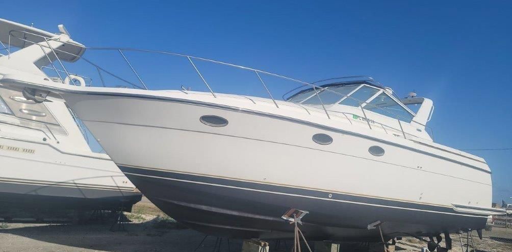 2000 Tiara 3500 Express in rockport TX