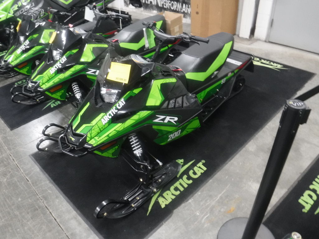 @ カワサキZX-10R（2011年式）用 マルチクリップ【φ50】【ワイド】