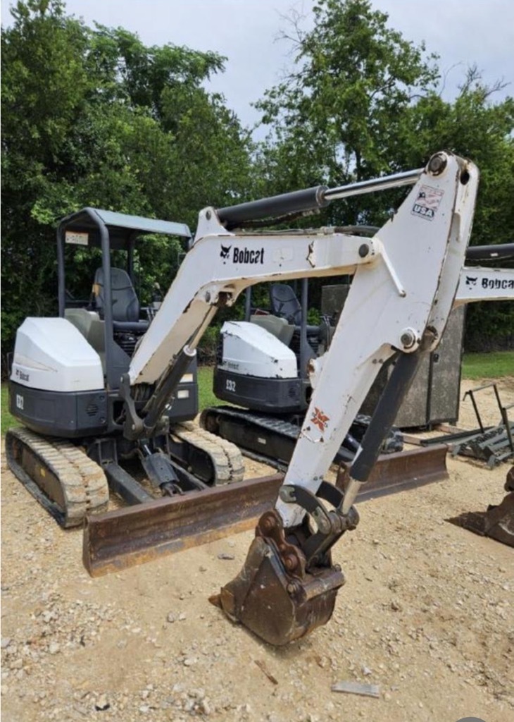 2012 BOBCAT E32 in Fort Wayne, IN