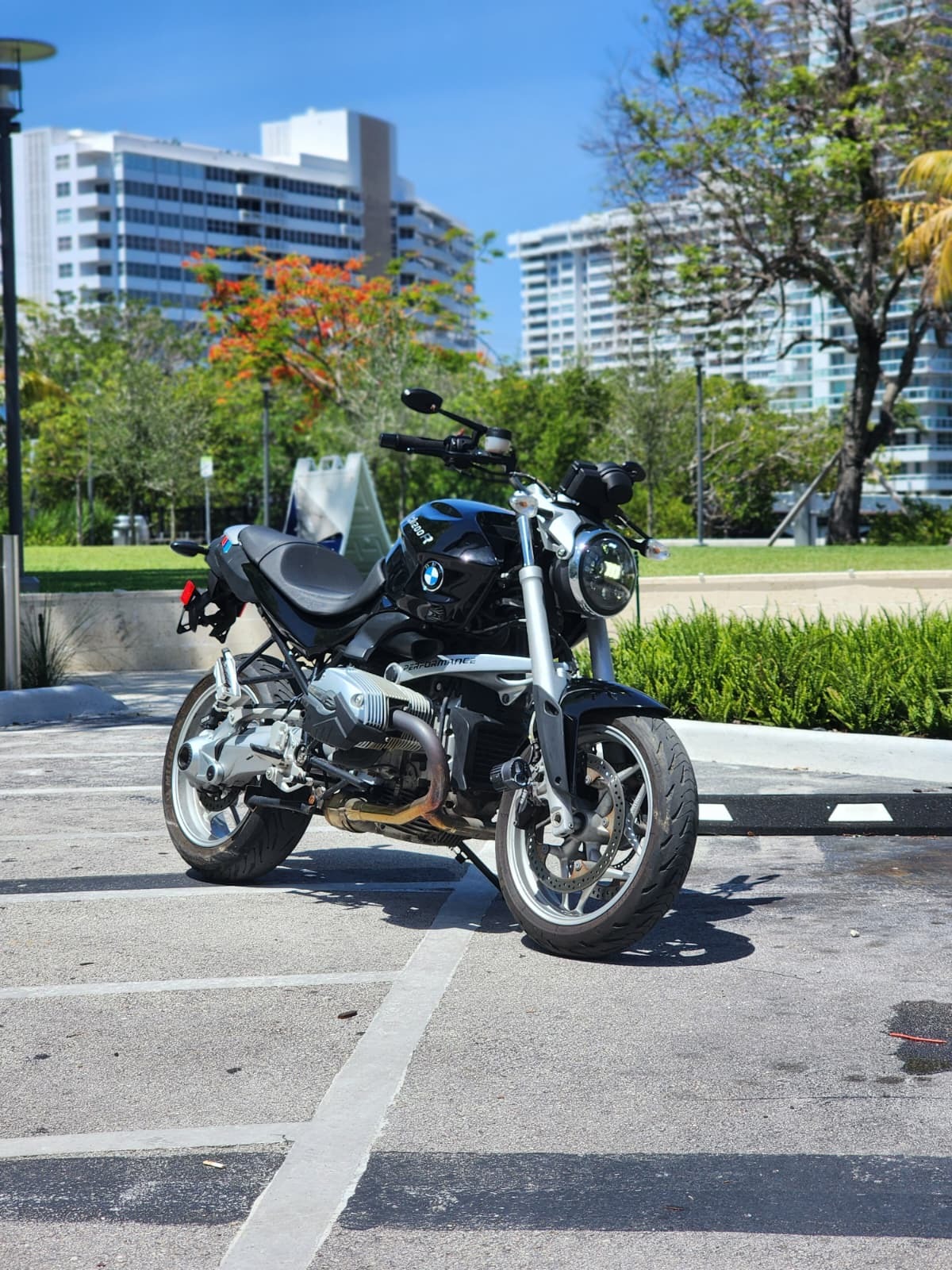 2008 BMW R 1200 R R in Miami Beach, FL