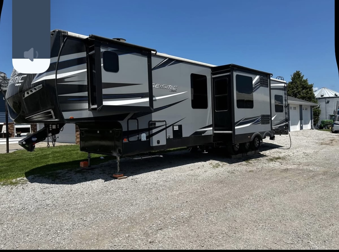 2019 Jayco SEISMIC 4125 in new sharon IA