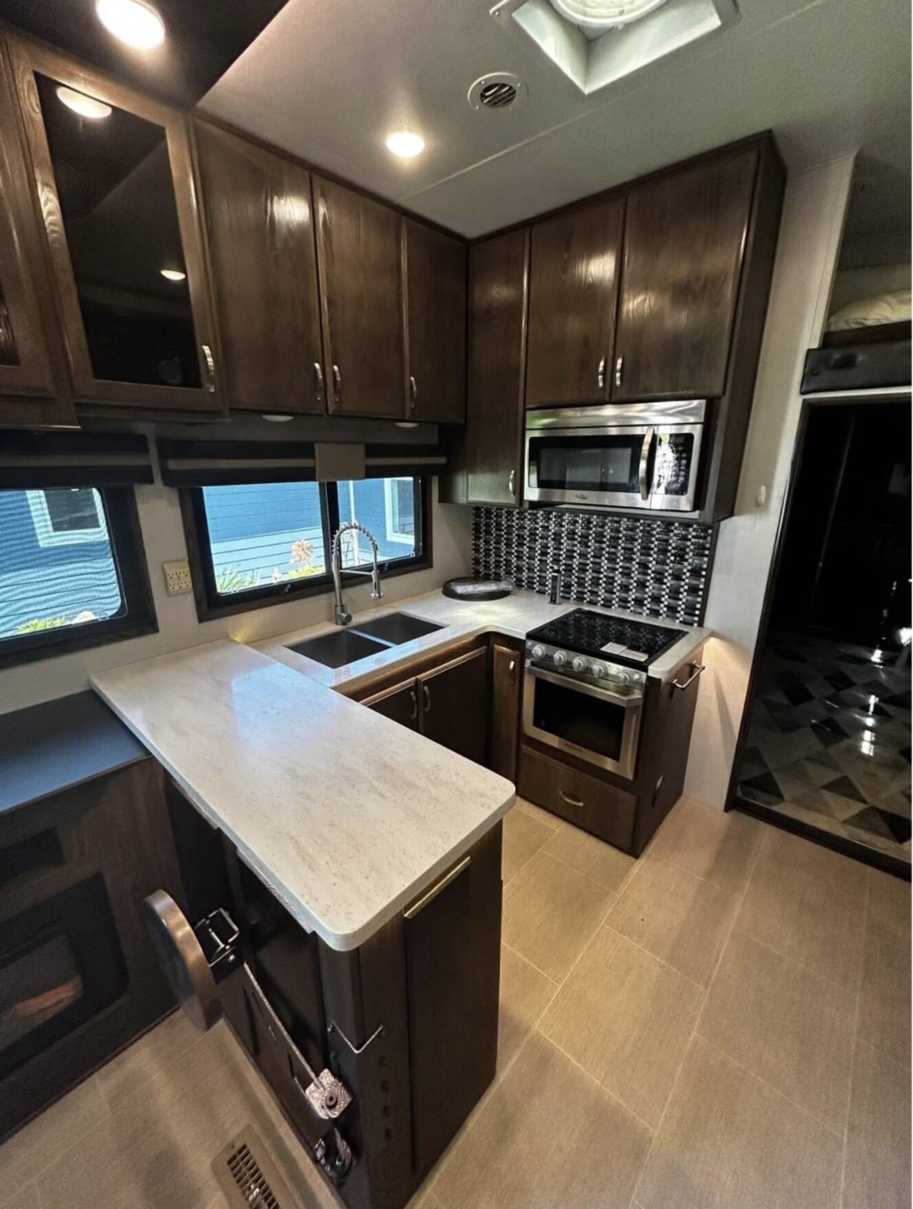A photo of this 2019 Jayco SEISMIC 4125
