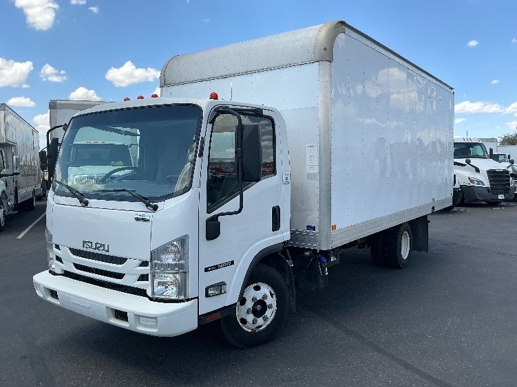2016 Isuzu NPR photo 3