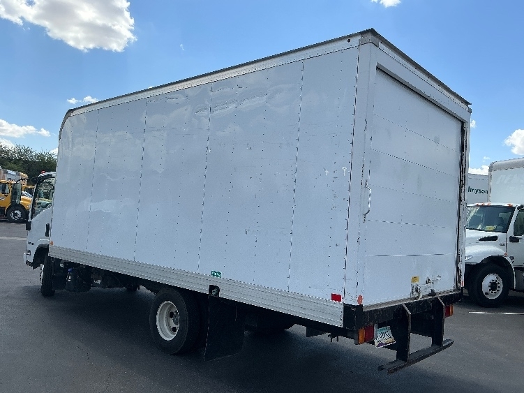 2016 Isuzu NPR photo 6