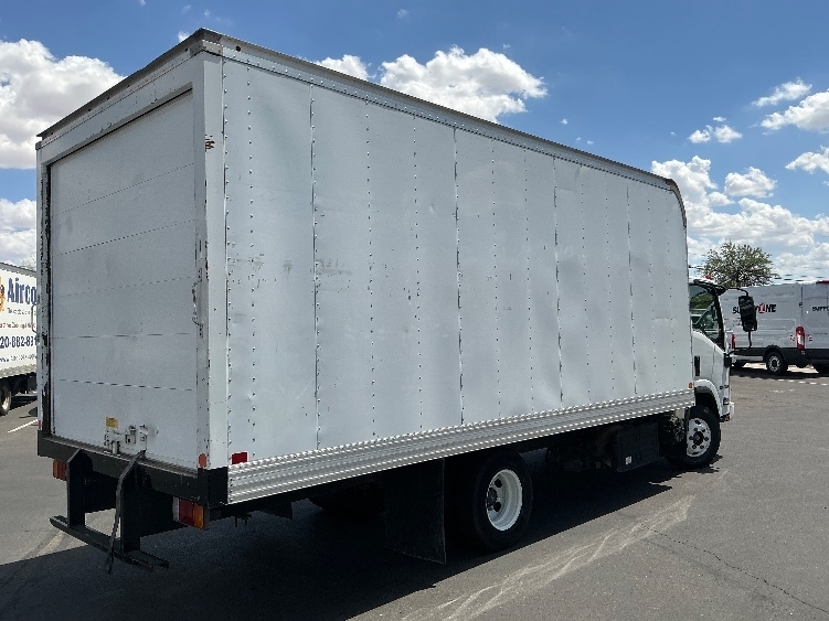2016 Isuzu NPR photo 9