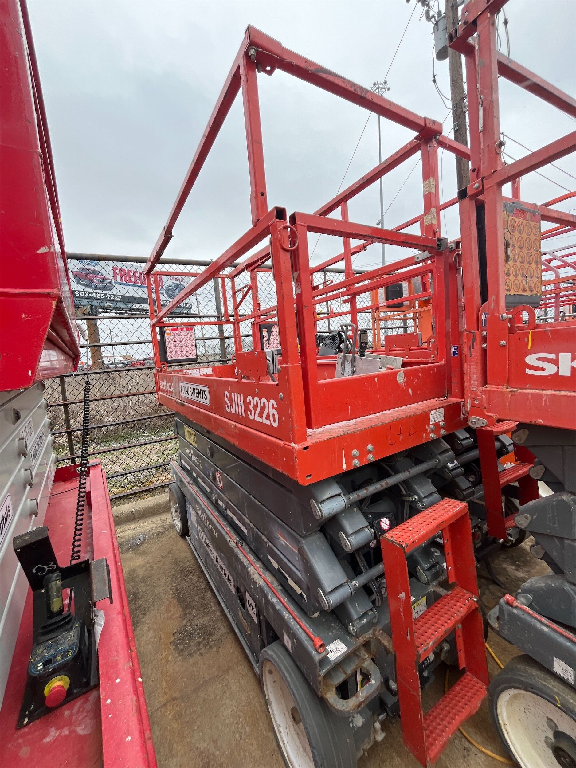2018 SKYJACK SJIII3226 Scissor Lift in Plano, TX