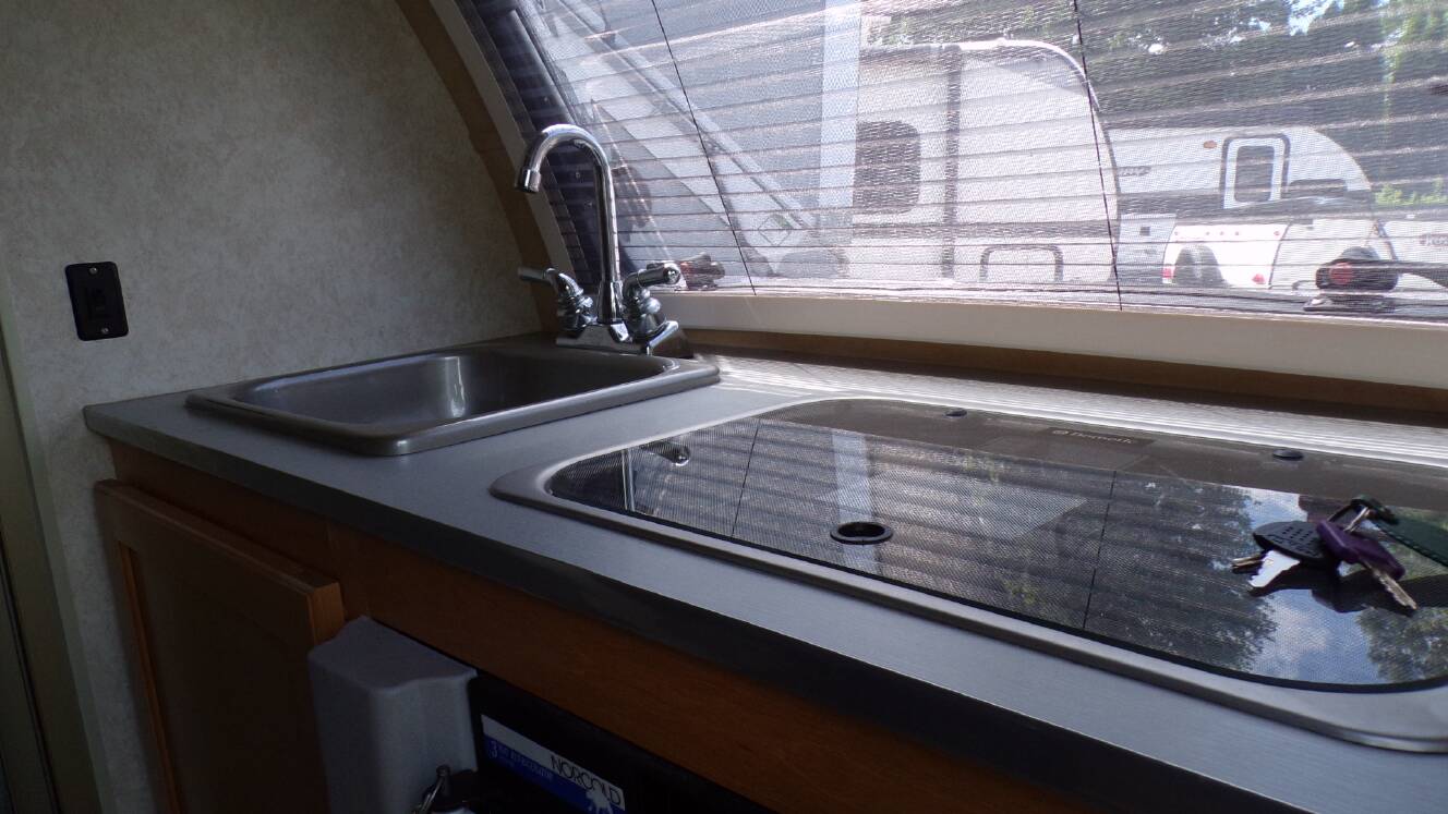 A photo of this 2015 Nucamp T@B 320