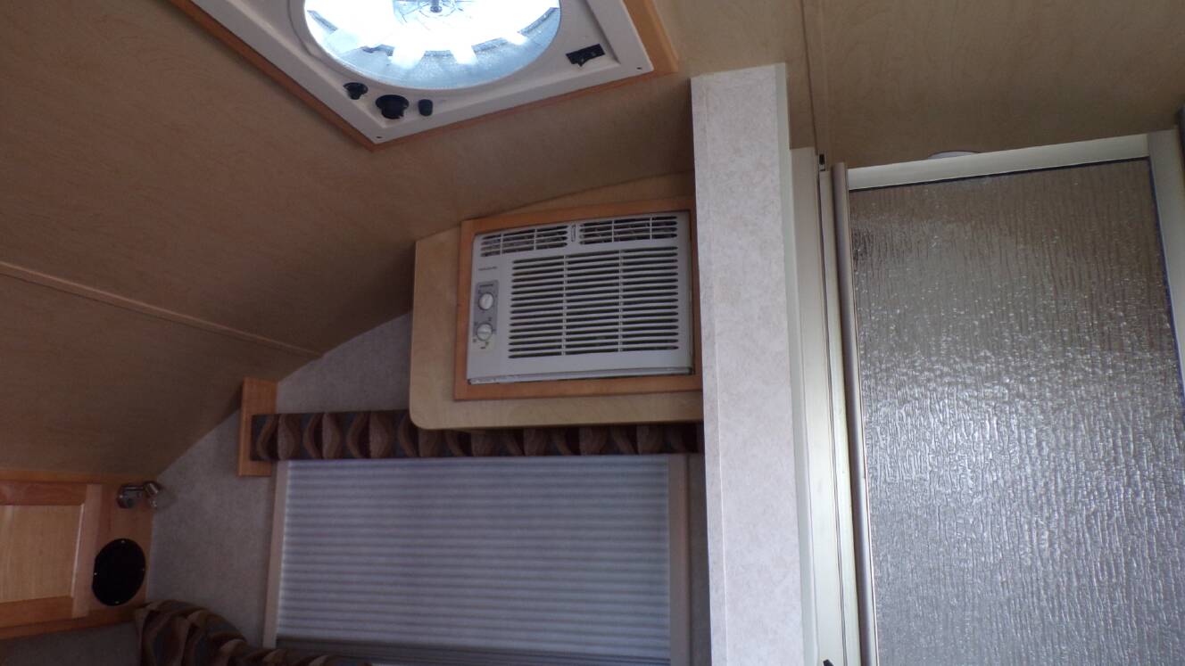 A photo of this 2015 Nucamp T@B 320