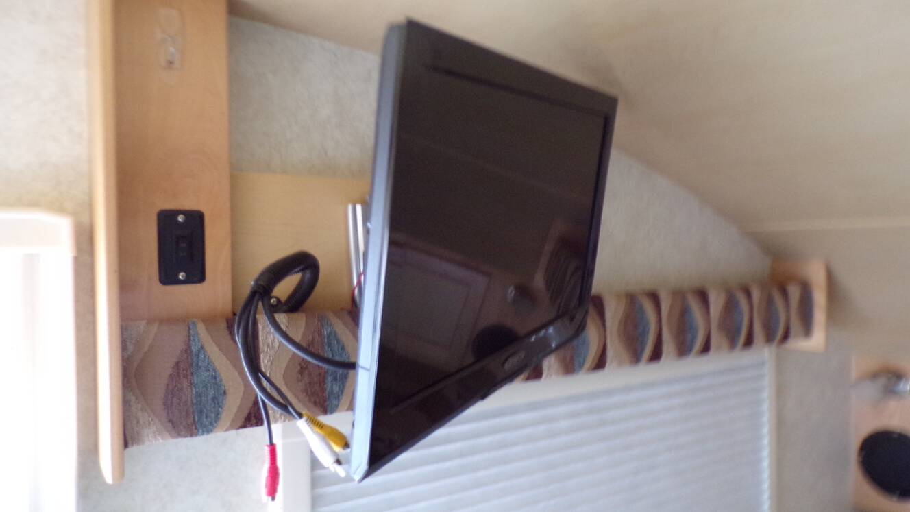 A photo of this 2015 Nucamp T@B 320