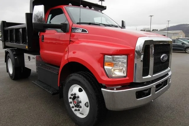 2024 FORD F750 SD GAS STRAIGHT FRAME in East Liverpool, OH