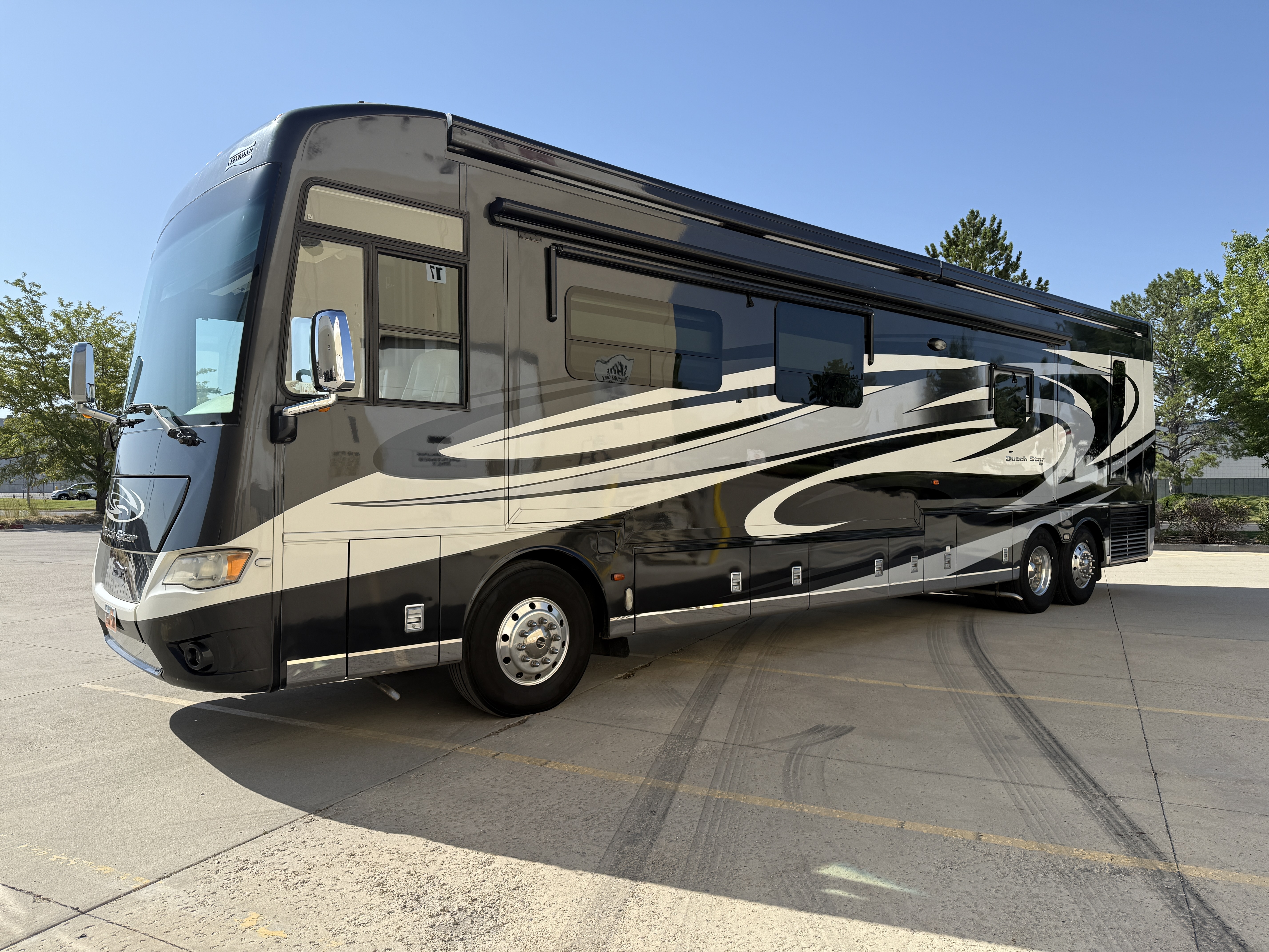 2016 Newmar DUTCH STAR 4369 in salt lake city UT