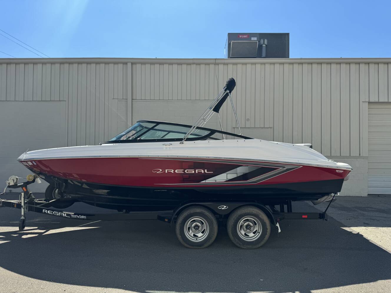 A photo of this 2019 Regal 2000 Es