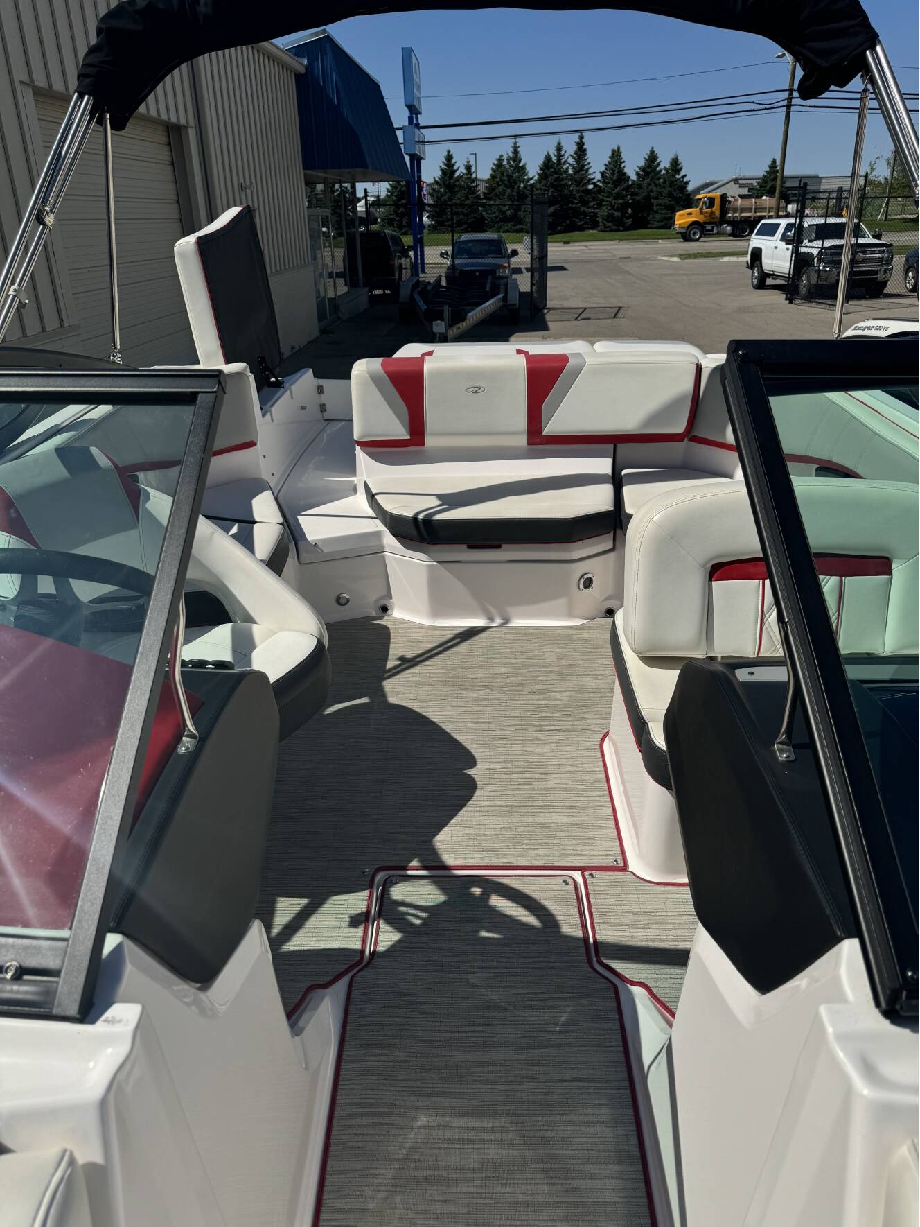 A photo of this 2019 Regal 2000 Es