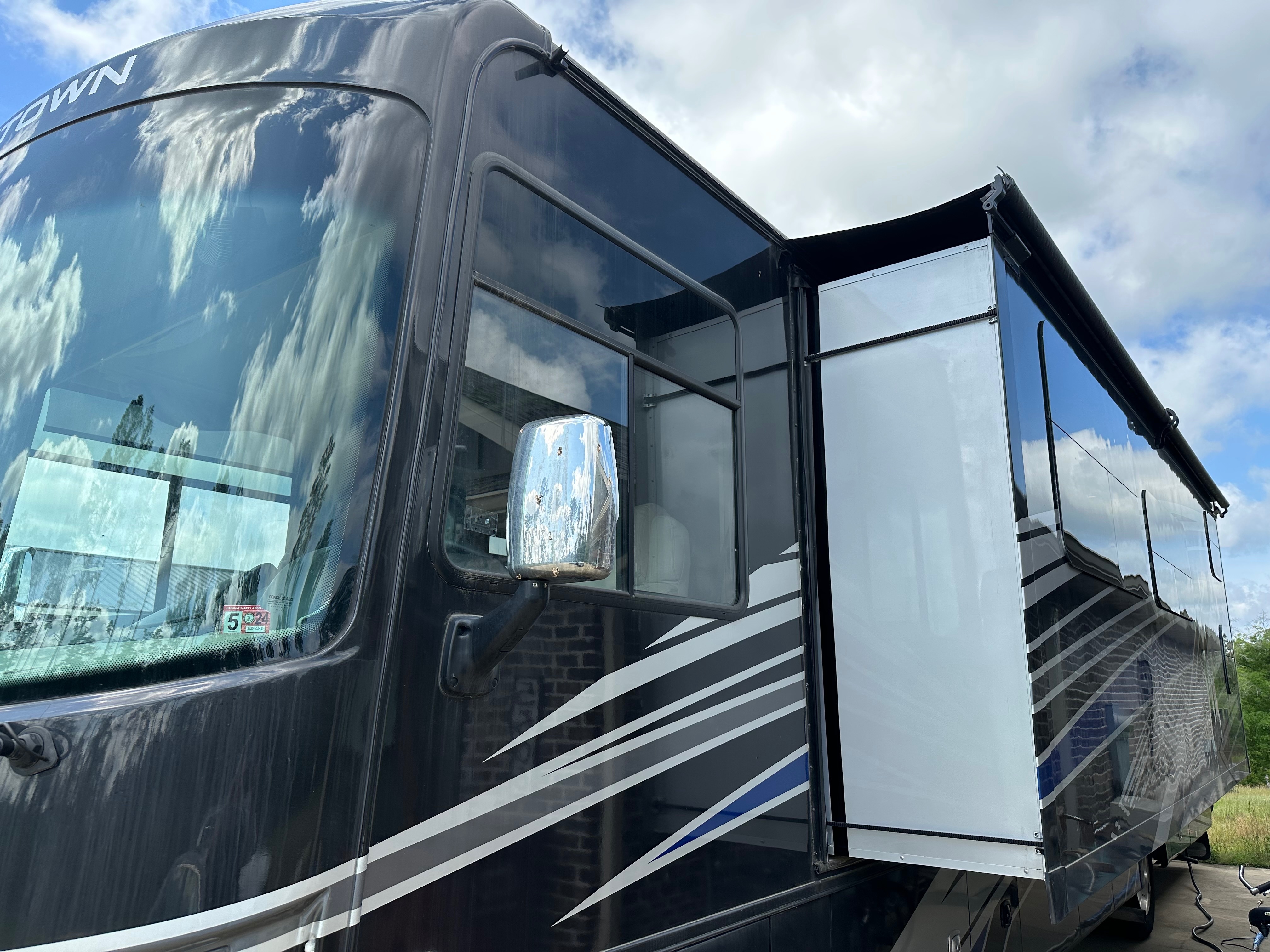 2023 Forest River Georgetown 7 Series Gt7 36K7 RV
