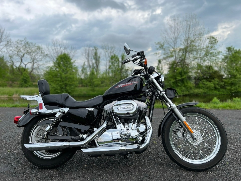 ブラックレドラー Iron 883™ | Wild West Harley-Davidson®