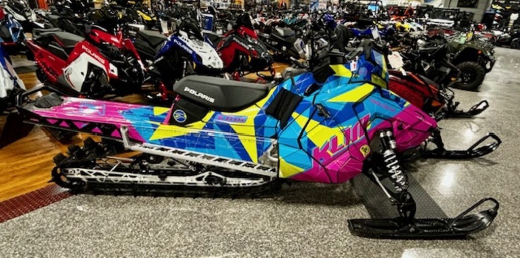 myu 2024 MXZ XRS 600R 137 Competition Package! | Ski-Doo