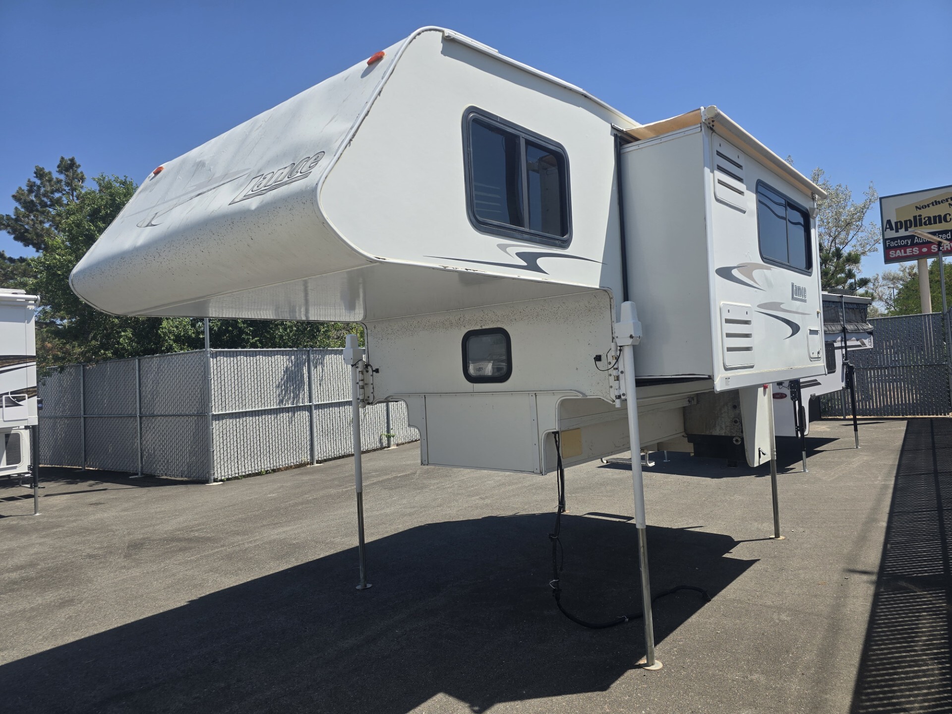 Used 2007 Lance 981 For Sale in Carson City, NV - 5037135314 - RV Trader