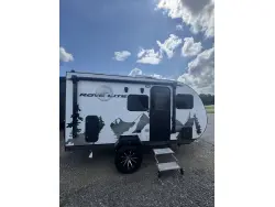 2025 TRAVEL LITE ROVE LITE 14FBS