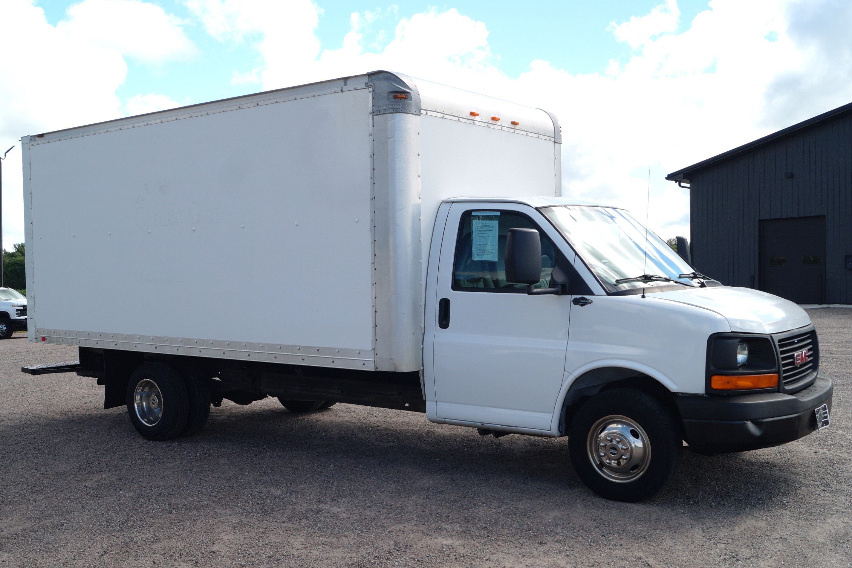2008 GMC SAVANA G3500 in Dassel, MN