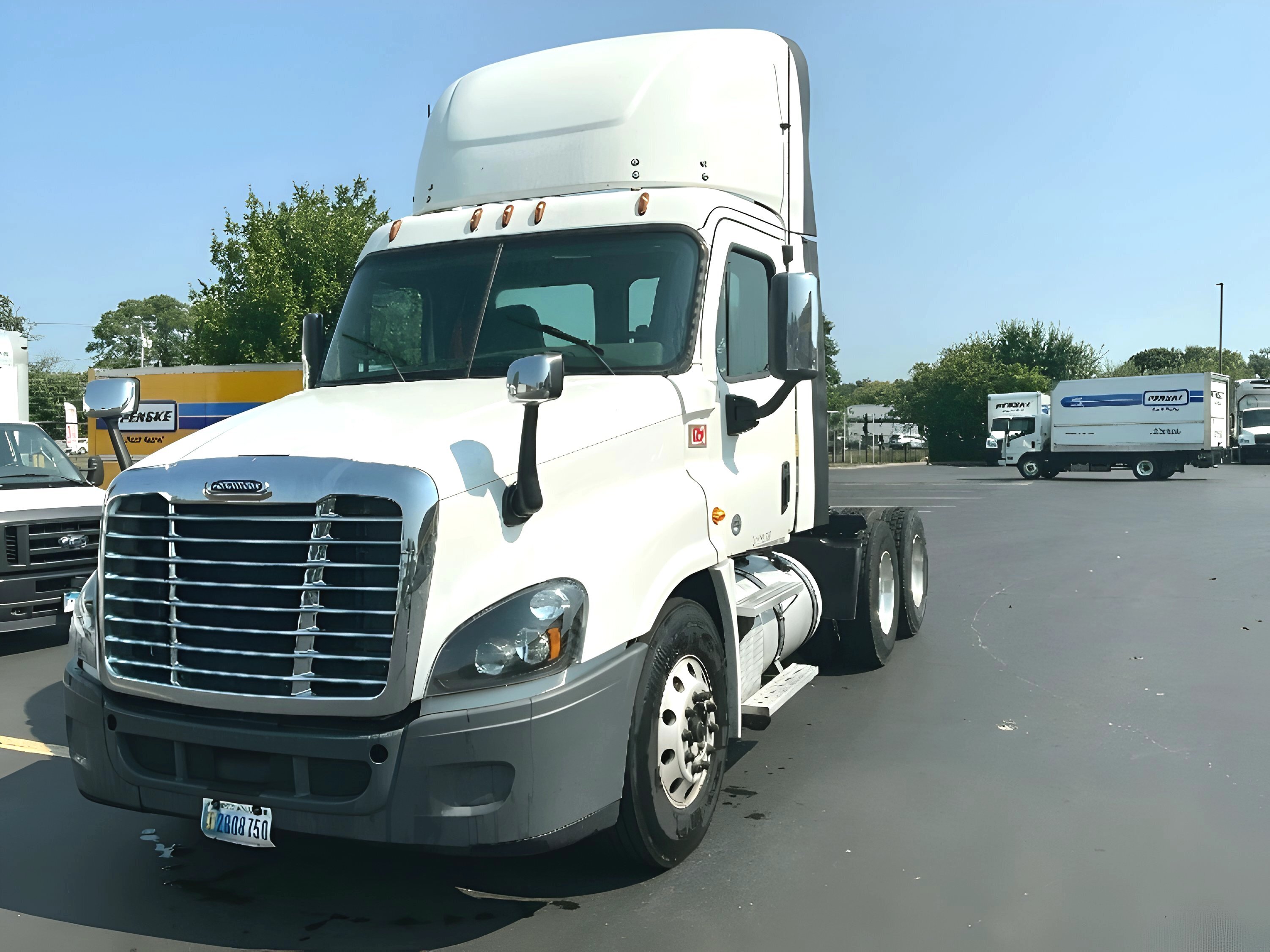 2018 FREIGHTLINER CASCADIA 125 in Westfield, MA