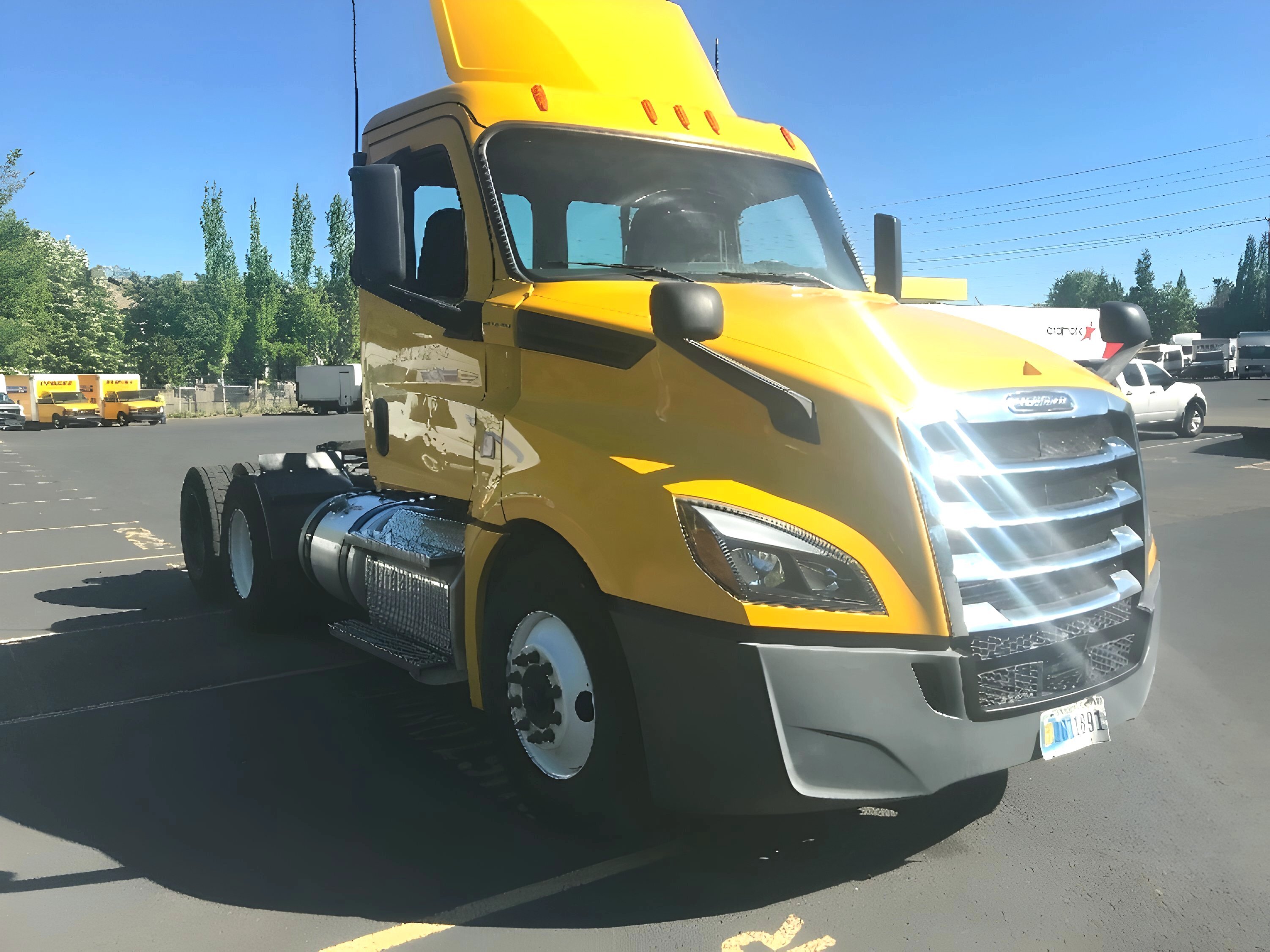 2019 FREIGHTLINER CASCADIA 126 in Portland, OR
