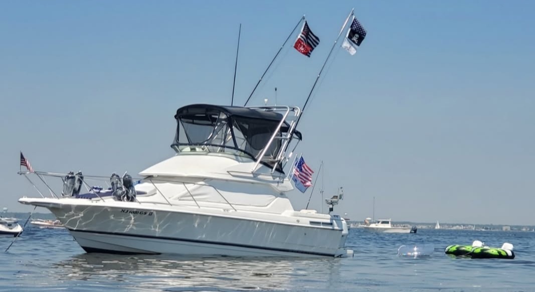 1999 Bayliner 2858 COMMAND BRIDGE in north brunswick township NJ