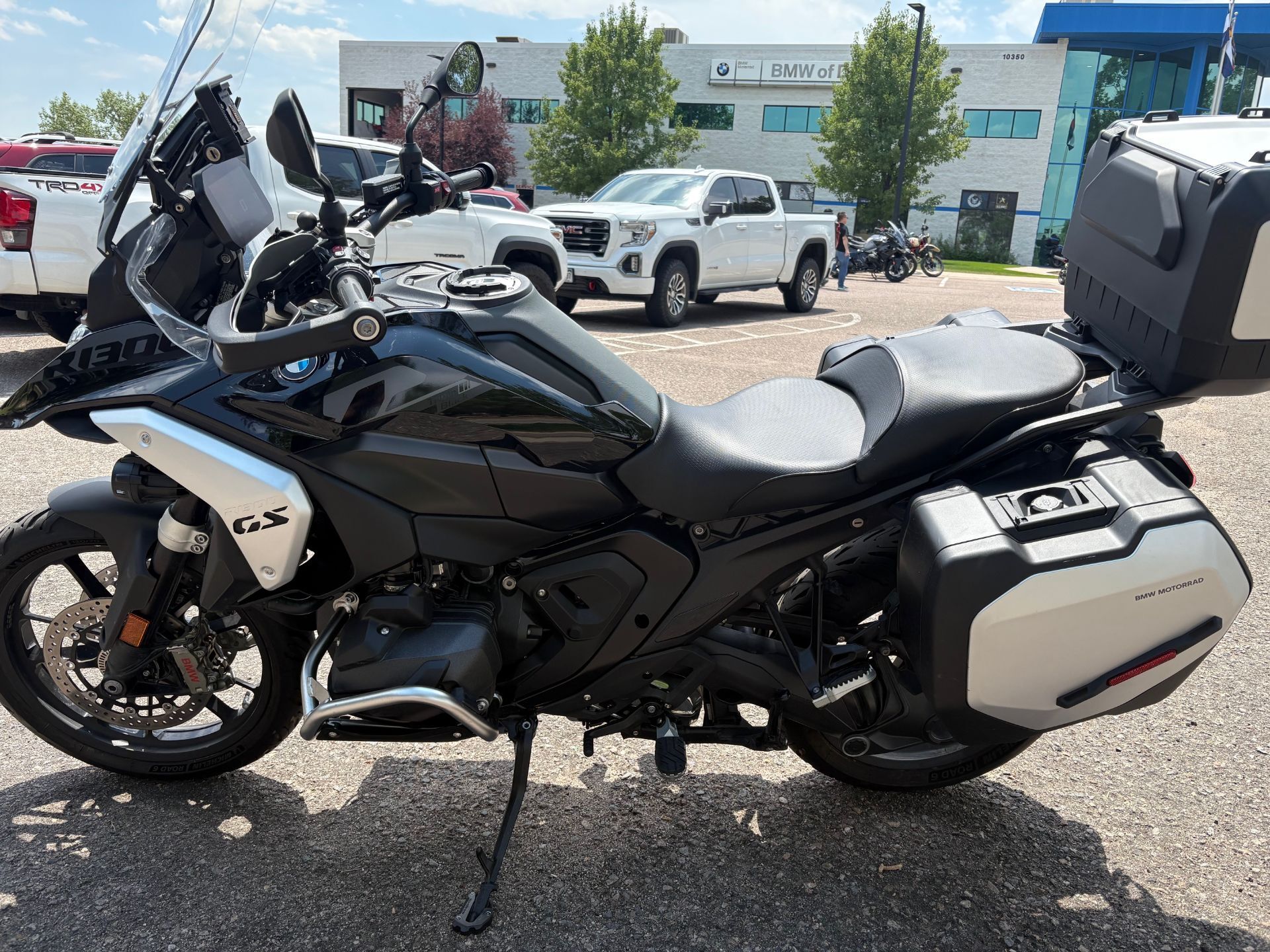 r. Iconic Auctioneers | 1992 Kawasaki ZX-11 (ZZR-1100) 1052cc-Sold