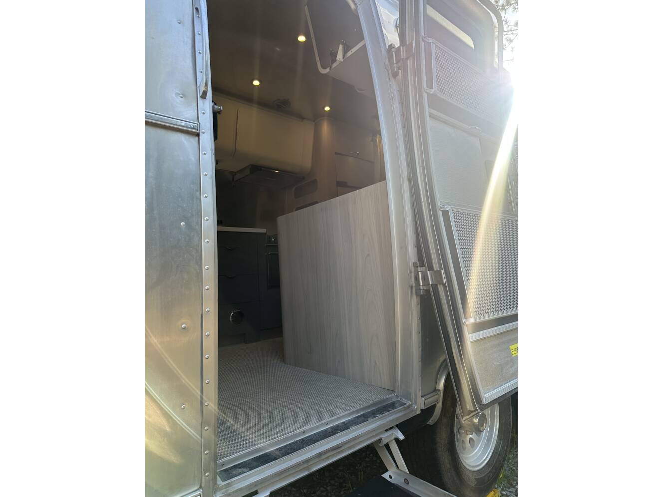 A photo of this 2020 Airstream Globetrotter 23FB